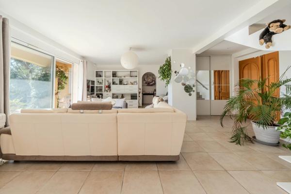 Immobilier Saint-Gilles (30800) – Villa 143m2 – 470 000 €