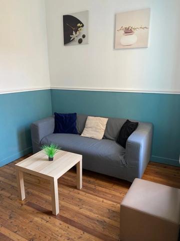Location                                                      Appartement
                        
                     3 pièces                      40 m2                     à Nice