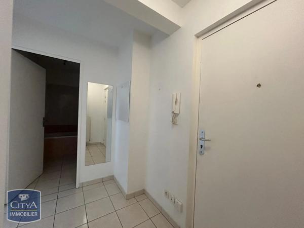 Appartement à louer 1 pièce 31.9m²