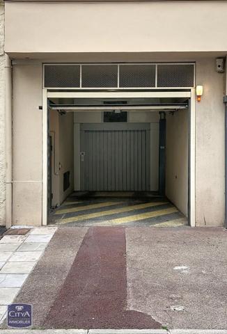 Parking à vendre Saint-Raphaël (83700)