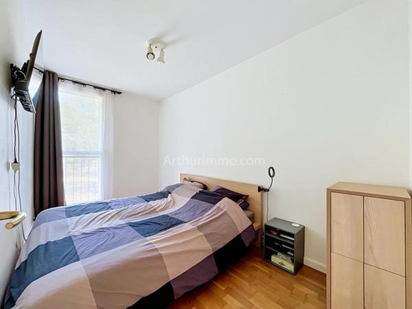 Vente                                                      Appartement
                        
                     4 pièces                      69 m2                     à Crosne