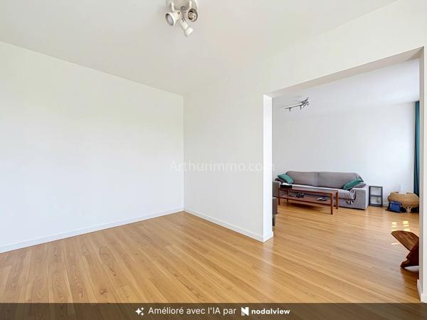 Vente                                                      Appartement
                        
                     4 pièces                      69 m2                     à Crosne