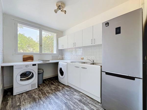 Vente                                                      Appartement
                        
                     4 pièces                      69 m2                     à Crosne