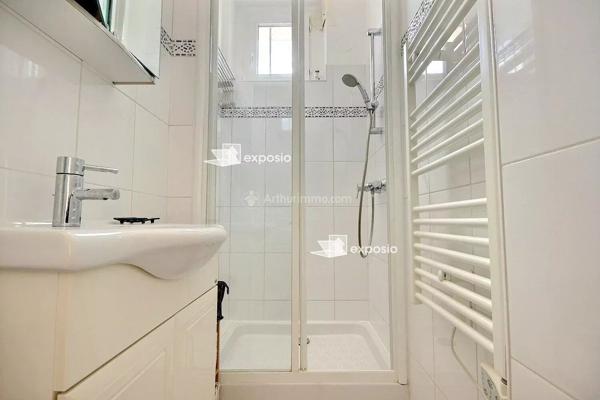 Vente                                                      Appartement
                        
                     3 pièces                      53 m2                     à Asnières-sur-Seine