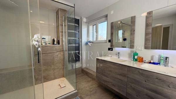 Maison 5 pièces 147 m²