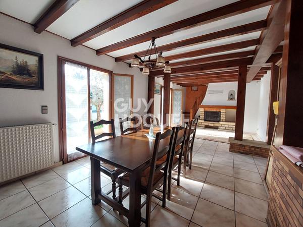 Maison sur deux niveaux, beaux volumes, Dax