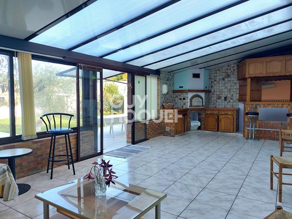 Maison sur deux niveaux, beaux volumes, Dax