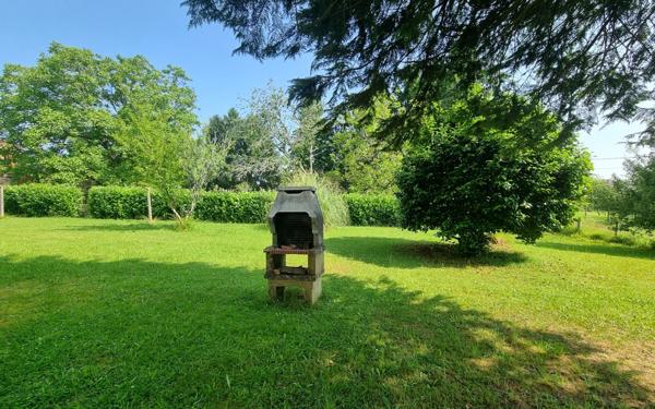 Maison à vendre    4 pièces • 98 m2 Saint-Yrieix-la-Perche