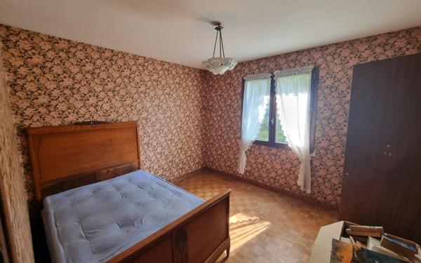 Maison à vendre    4 pièces • 98 m2 Saint-Yrieix-la-Perche