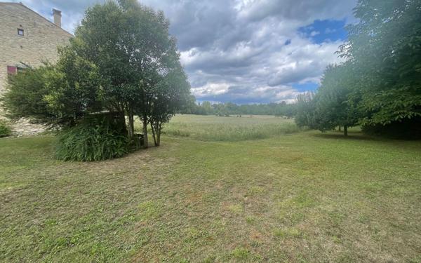 Maison à vendre    5 pièces •  Barjac