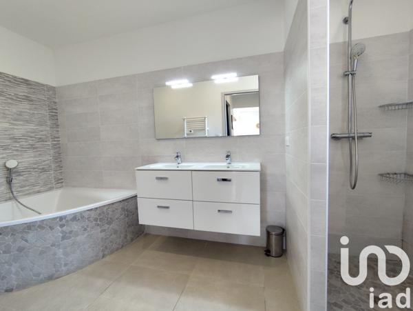 Maison 5 pièces de 138 m² à Salses-le-Château (66600)