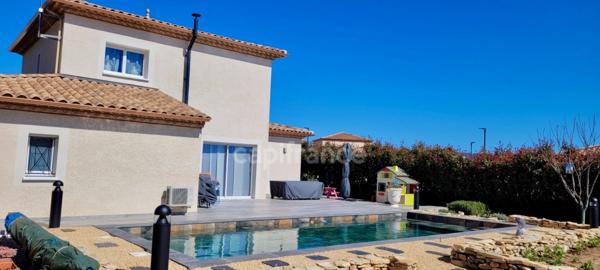 POUSSAN(34), À VENDRE MAISON 4 FACES, P6, SURFACE 140 m2, TERRAIN 922 m2, PISCINE, GARAGE, VUE DÉGAGÉE, SECTEUR CALME.