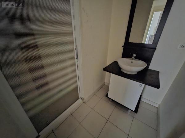 Immeuble à vendre à Saintes en Charente-Maritime (17100), ref : 17111-683