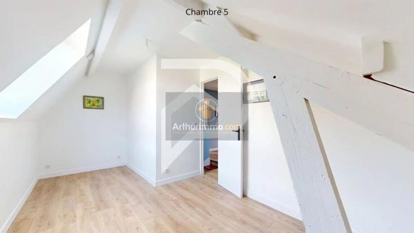 Vente                                                      Maison
                        
                     8 pièces                      185 m2                     à Marly-le-Roi