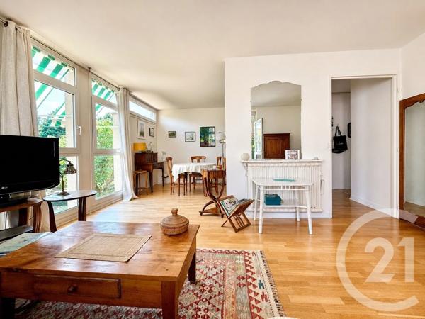 Appartement F3 à vendre  3 pièces - 56,81 m 2   MAISONS LAFFITTE  - 78