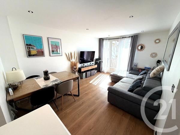 Appartement F3 à vendre  3 pièces - 56,81 m 2   MAISONS LAFFITTE  - 78
