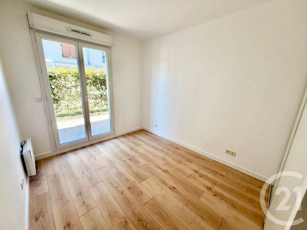 Appartement F3 à vendre  3 pièces - 56,81 m 2   MAISONS LAFFITTE  - 78