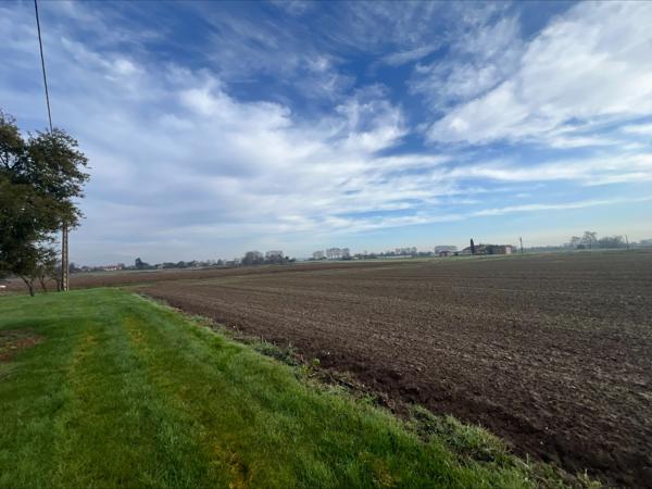 Propriété rurale avec pigeonnier et dépendances sur 3 hectares