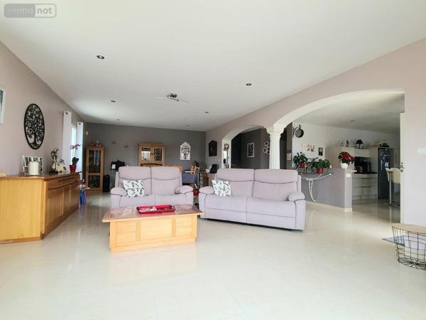 Maison à vendre à Pierrelatte dans la Drôme (26700), ref : 26060-828