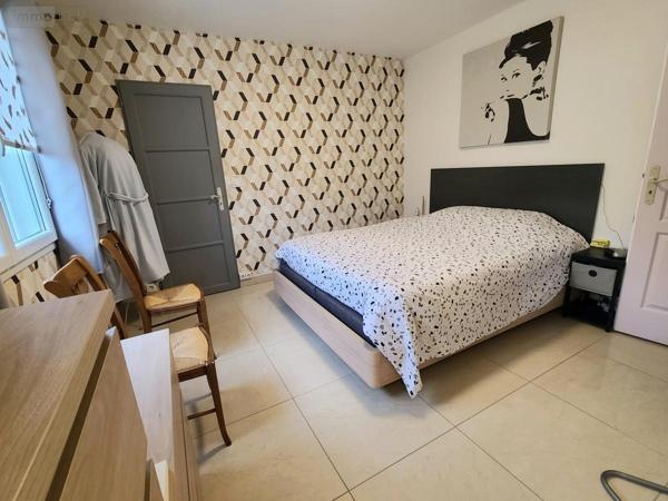 Maison à vendre à Pierrelatte dans la Drôme (26700), ref : 26060-828