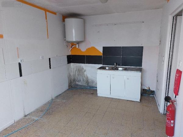 Local commercial à vendre à Divion dans le Pas-de-Calais (62460), ref : 21/2234