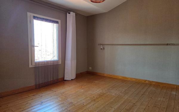 Maison à vendre    4 pièces •  Rochefort