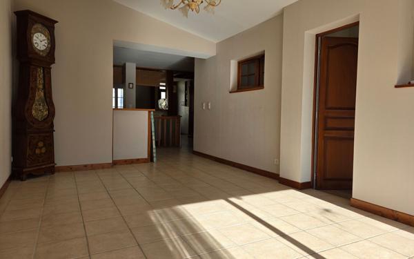 Maison à vendre    4 pièces •  Rochefort