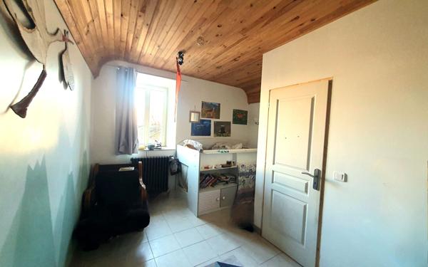 Maison à vendre    4 pièces •  Berrias-et-Casteljau