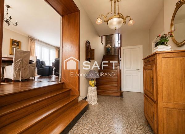 Maison bourgeoise T5 pleine de charme avec fort potentiel – axe Reims Laon