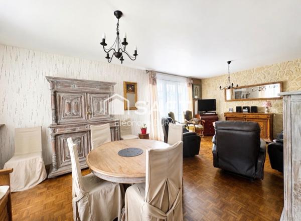 Maison bourgeoise T5 pleine de charme avec fort potentiel – axe Reims Laon
