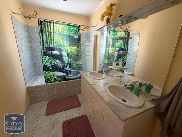 Maison à louer 5 pièces 104.4m² Déols (36130)