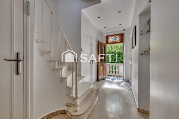 Maison familiale de caractère avec dépendance – Parc du Perreux-sur-Marne