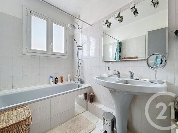 Appartement T4 à vendre  4 pièces - 77,15 m2 BAGNOLS SUR CEZE - 30