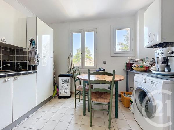 Appartement T4 à vendre  4 pièces - 77,15 m2 BAGNOLS SUR CEZE - 30