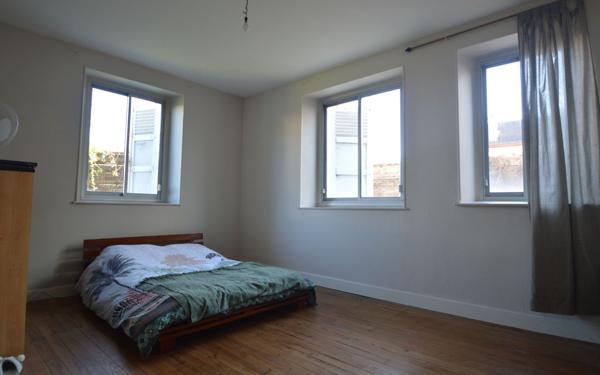 Maison à vendre    5 pièces • 187 m2 Pau