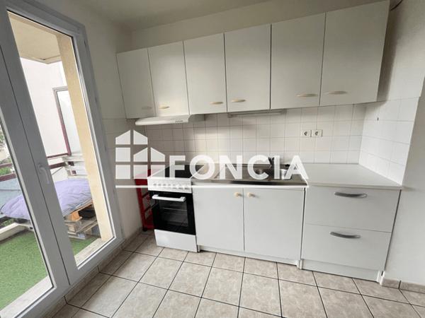 Location Appartement 2 pièces 44.87 m² - 12 RUE ALFRED PIEBOURG Chartres 28000