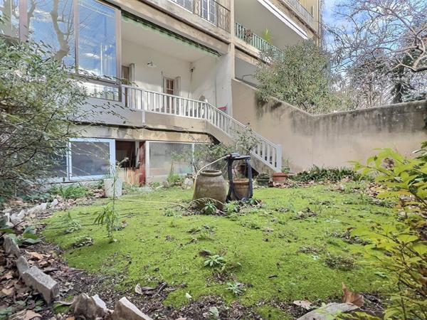 A vendre appartement de type 3 avec terrasse et jardin à Marseille 13006 - Vauban