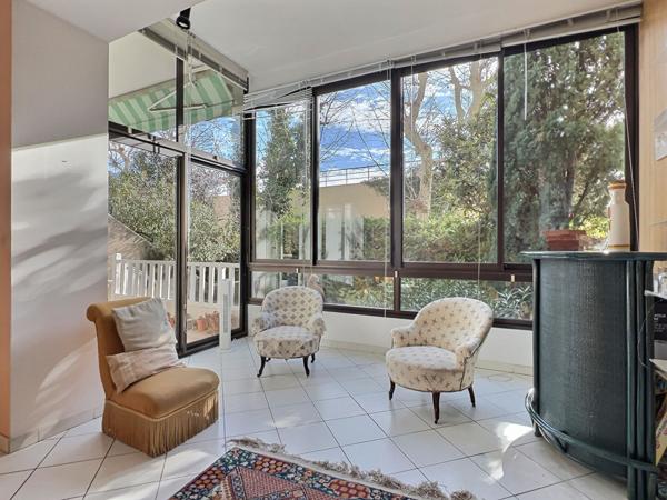 A vendre appartement de type 3 avec terrasse et jardin à Marseille 13006 - Vauban