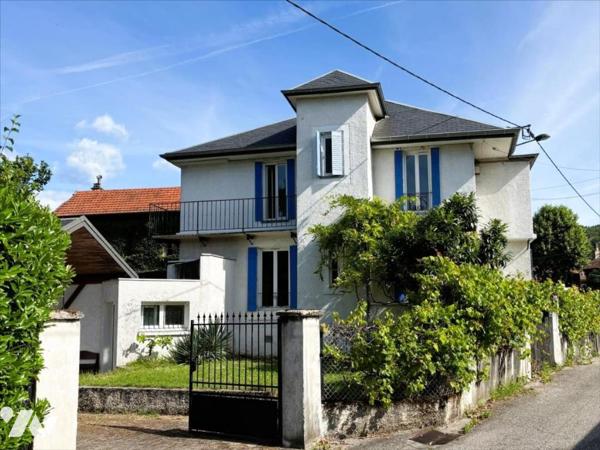 AIX-LES-BAINS, entre ville et Lac, Maison de charme des années 30