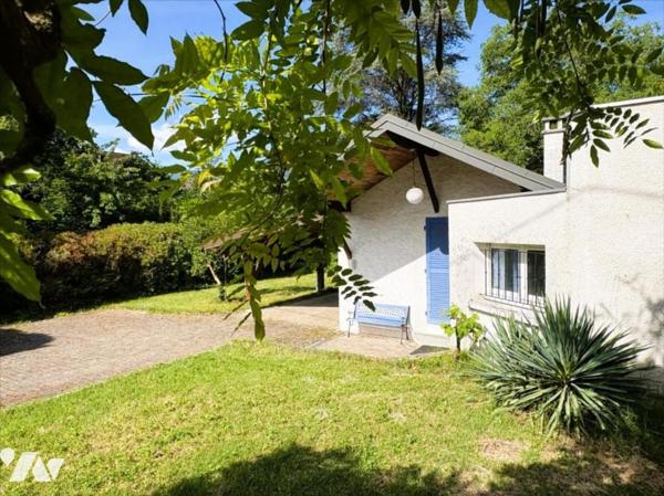 AIX-LES-BAINS, entre ville et Lac, Maison de charme des années 30
