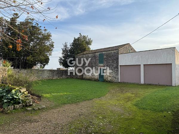 À VENDRE / TERRAIN À BÂTIR AVEC DÉPENDANCES DE CHARME SAINT-PIERRE-D'OLERON