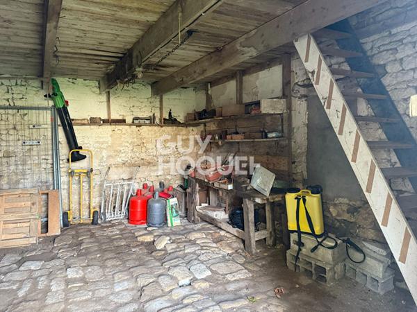 À VENDRE / TERRAIN À BÂTIR AVEC DÉPENDANCES DE CHARME SAINT-PIERRE-D'OLERON