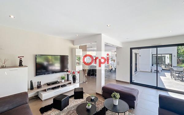 Maison à vendre    5 pièces •  Zonza