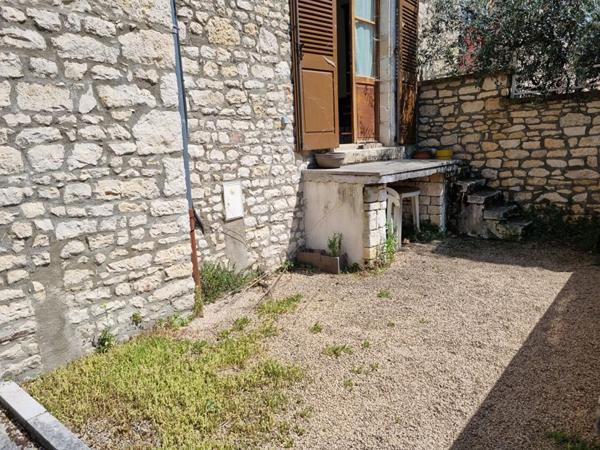 Appartement Lucenay 2 pièces 73m2, parking, terrasse