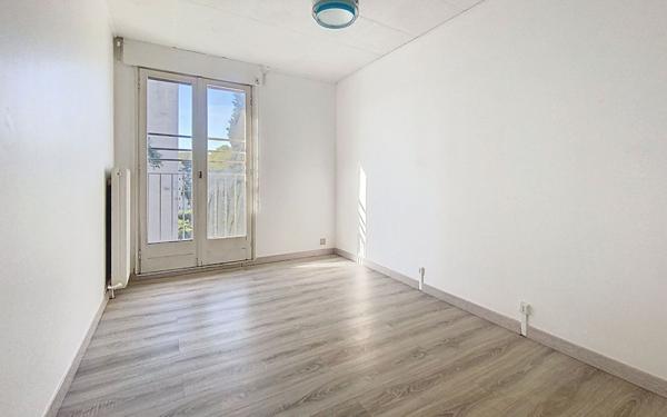 Appartement à vendre    4 pièces • 76,56 m2 Avignon