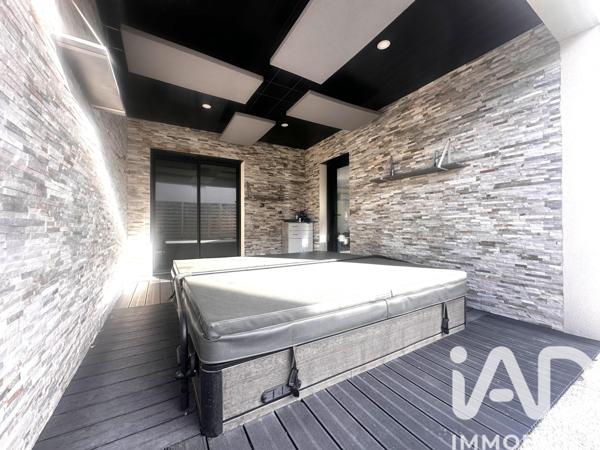 Maison à vendre 5 pièces 143 m² Saint-Marcellin-en-Forez