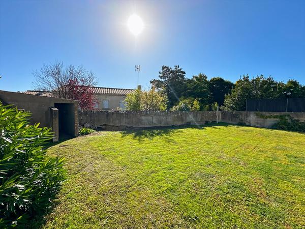 Maison sur deux niveaux - proche forêt