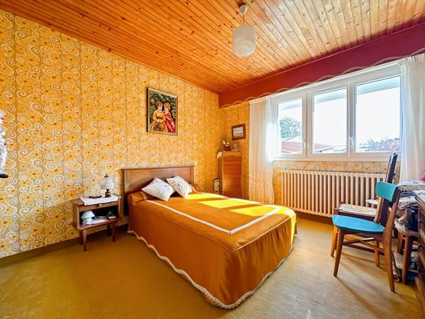 Maison sur deux niveaux - proche forêt