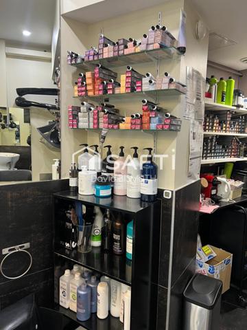 SALON DE COIFFURE A VENDRE DE 55 M2 Situé à COURBEVOIE AVENUE MARCEAU LOYER 800€/MOIS