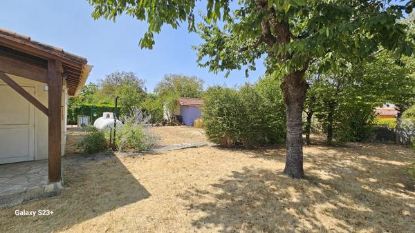 PAVILLON DE PLAIN PIED CENTRE BOURG DE ST SYMPHORIEN